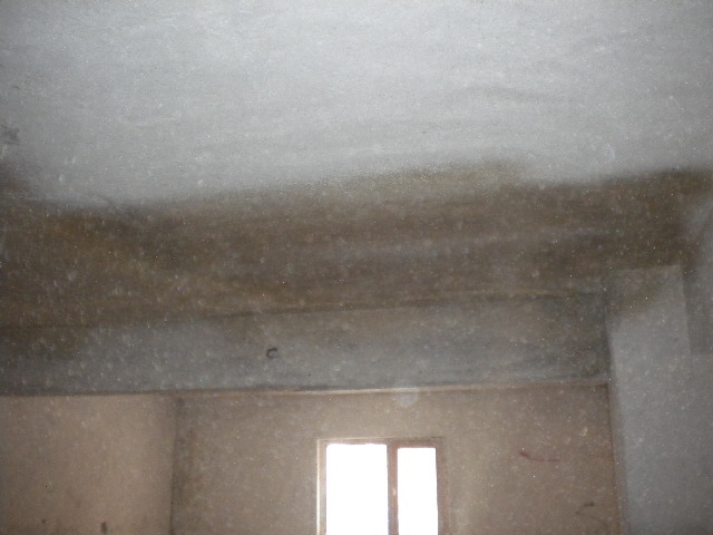 SPREY POLİÜRETAN KÖPÜK TRAPEZ SAC ÇATI ÜZERİ